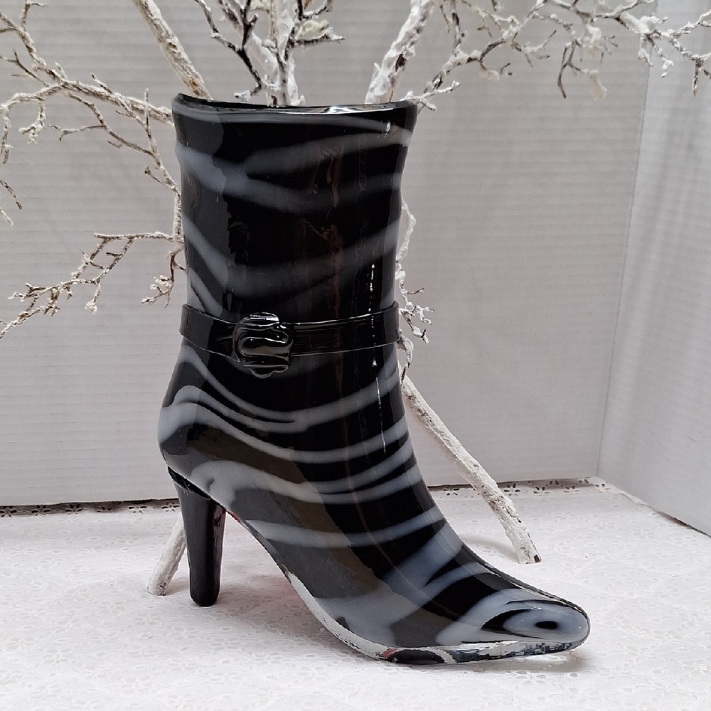 #ADZ GLASS Boot  VASE
